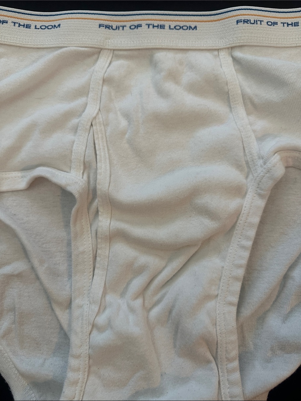 Fruit of the Loom Men's White Briefs with Branded Waistband - Picture 2 of 5